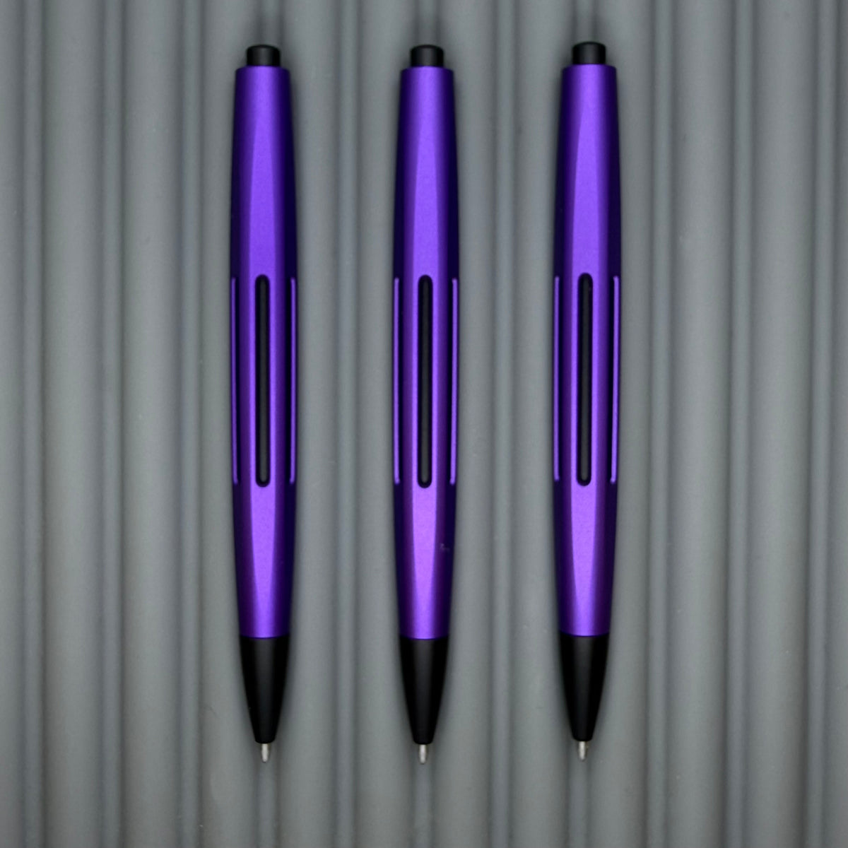 Clickstream / Purple & Black