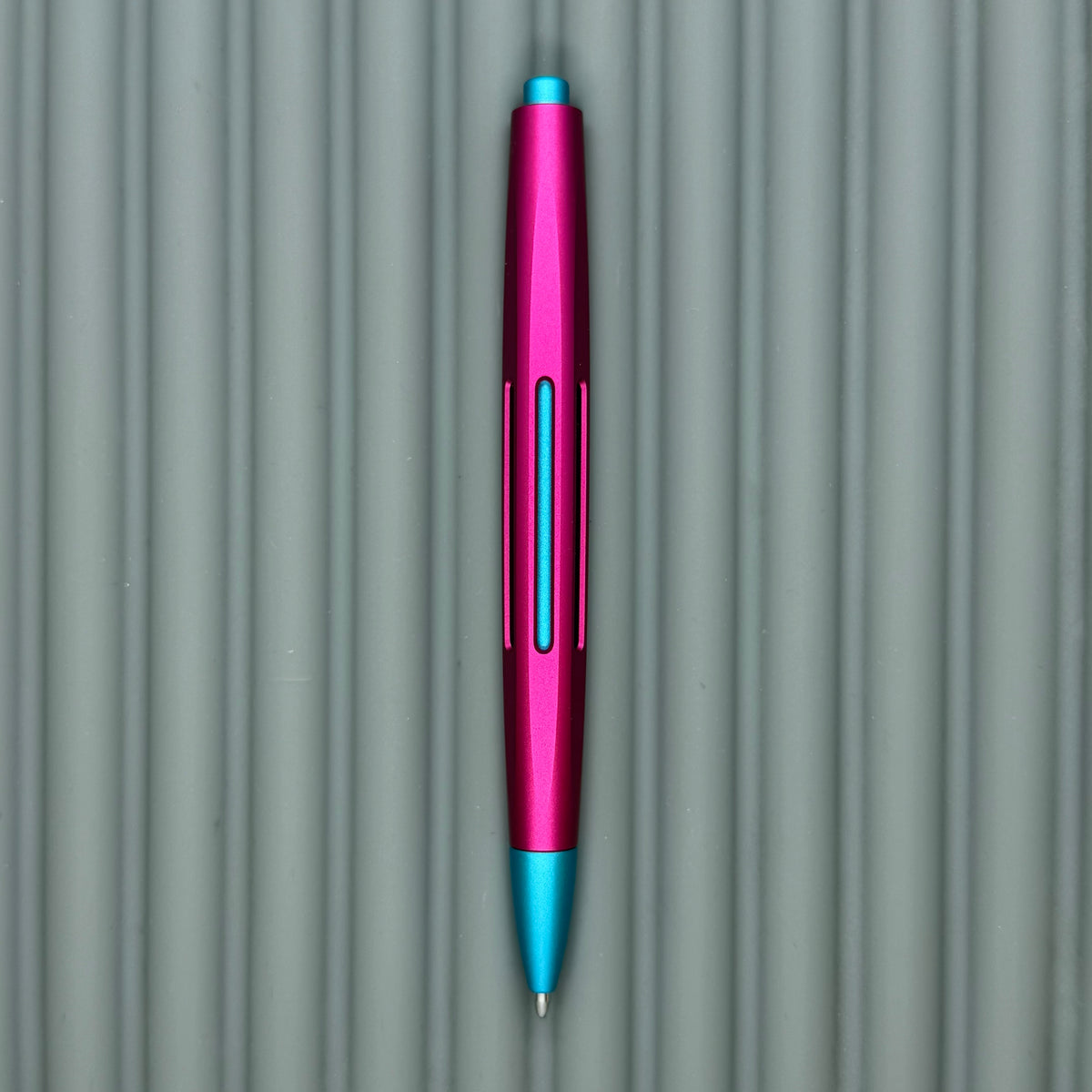 Clickstream / Pink & Cyan