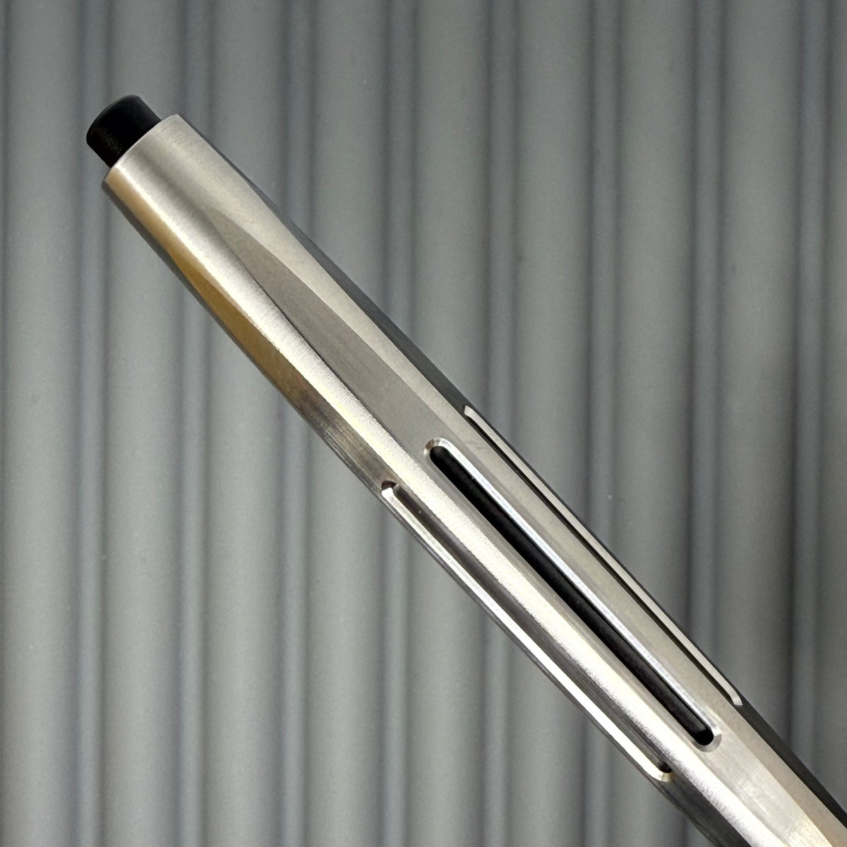Clickstream / Shiny Titanium