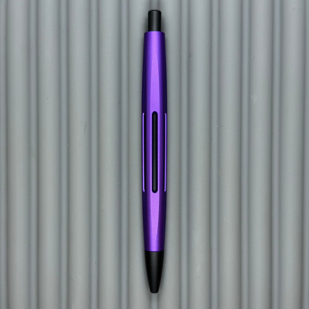 Clickstream / Purple & Black