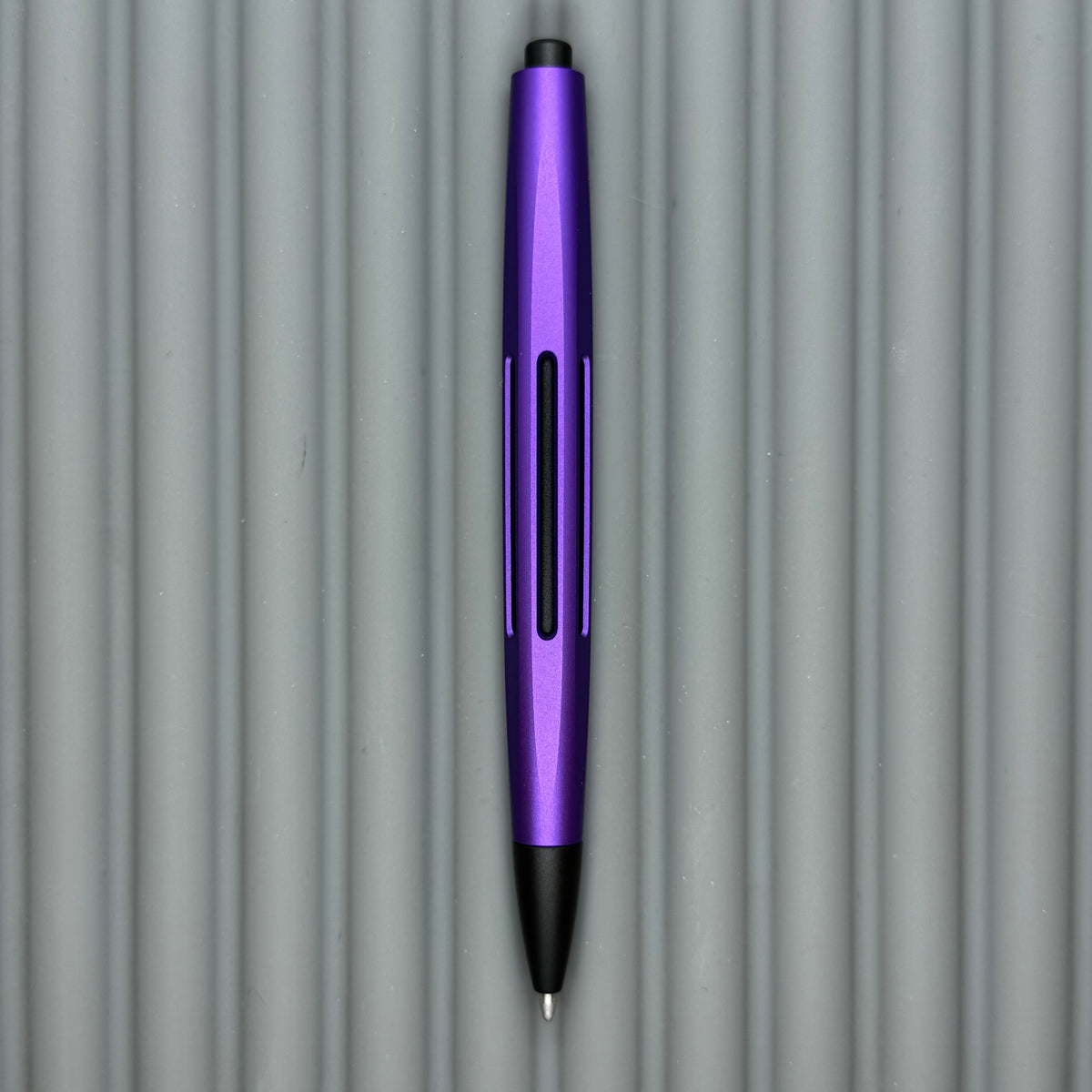 Clickstream / Purple & Black