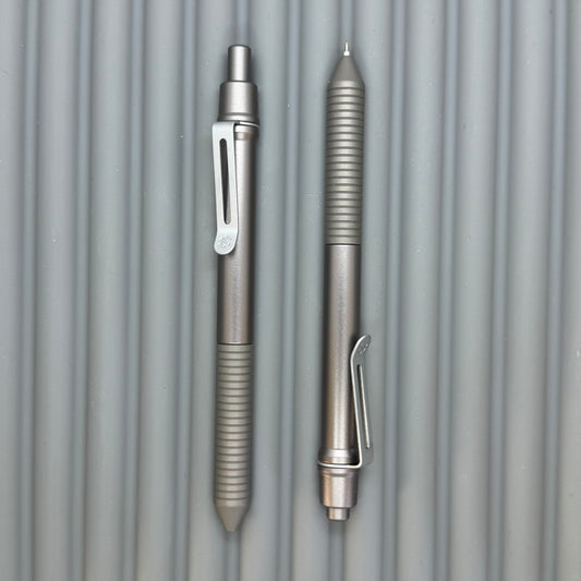 > Spoke Click Model C: Gunmetal Ano Aluminum /  Matte Titanium Grooved Grip