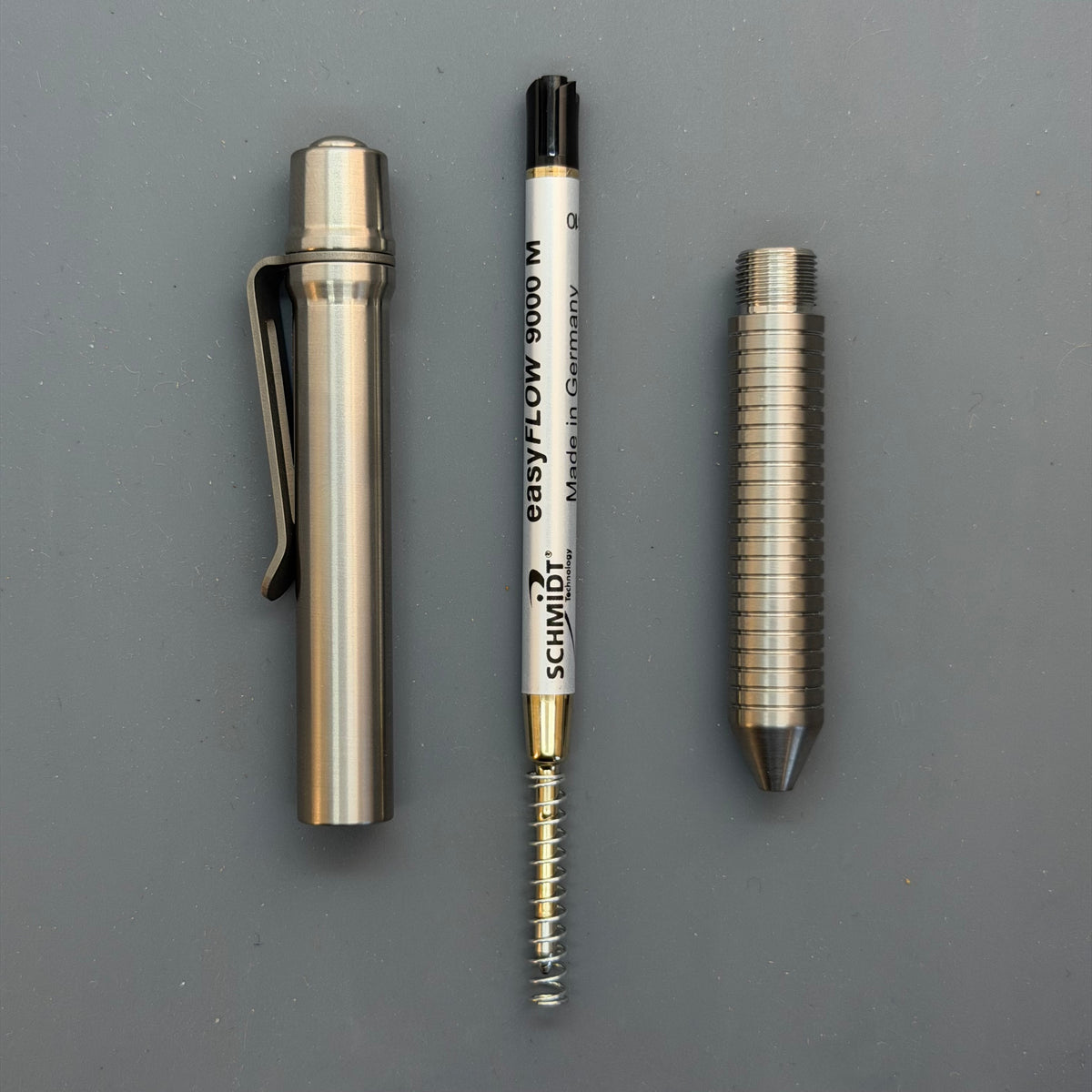 > Spoke Click Model C: Shiny Titanium / Grooved Grip