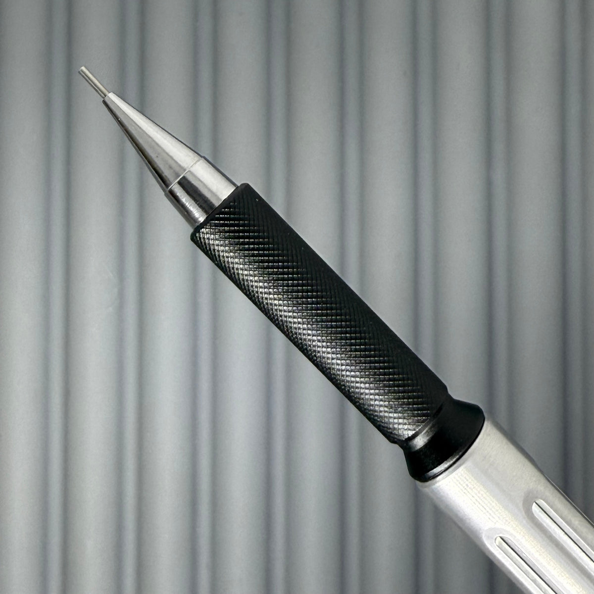 Model 6 / Proto Aluminum - Black 0.5mm