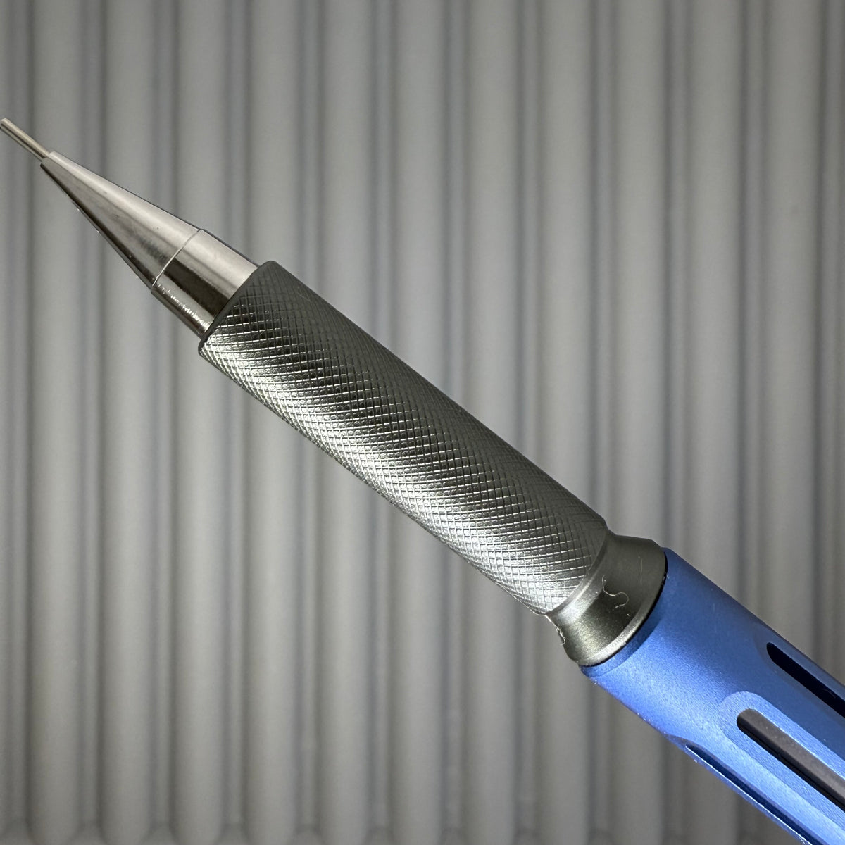 Model 6 / Matte Blue-Gunmetal 0.5mm