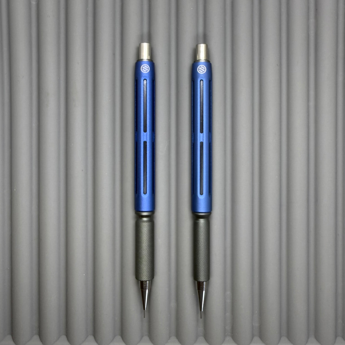 Model 6 / Matte Blue-Gunmetal 0.5mm