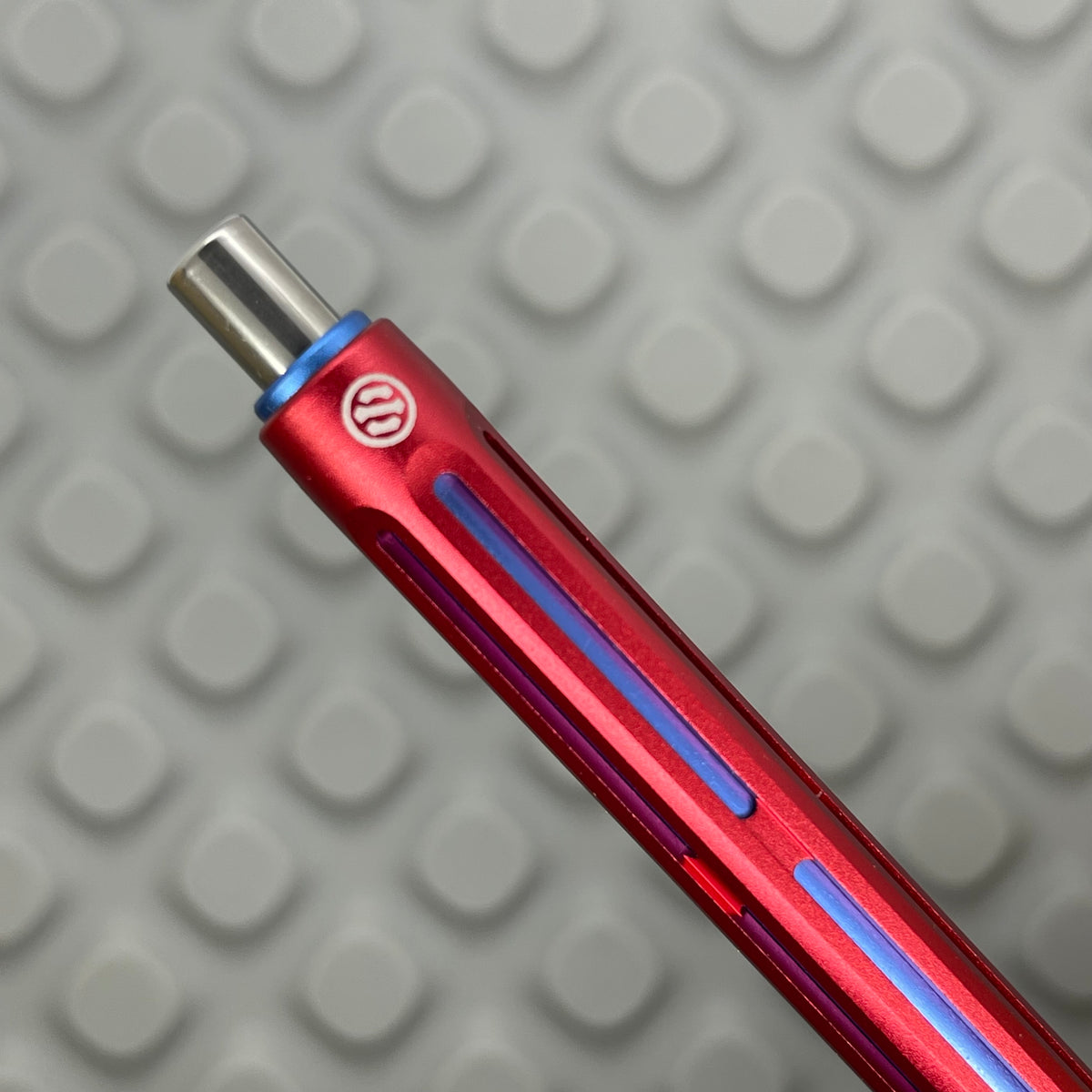 Model 6 / Red-Blue-Blue 0.5mm