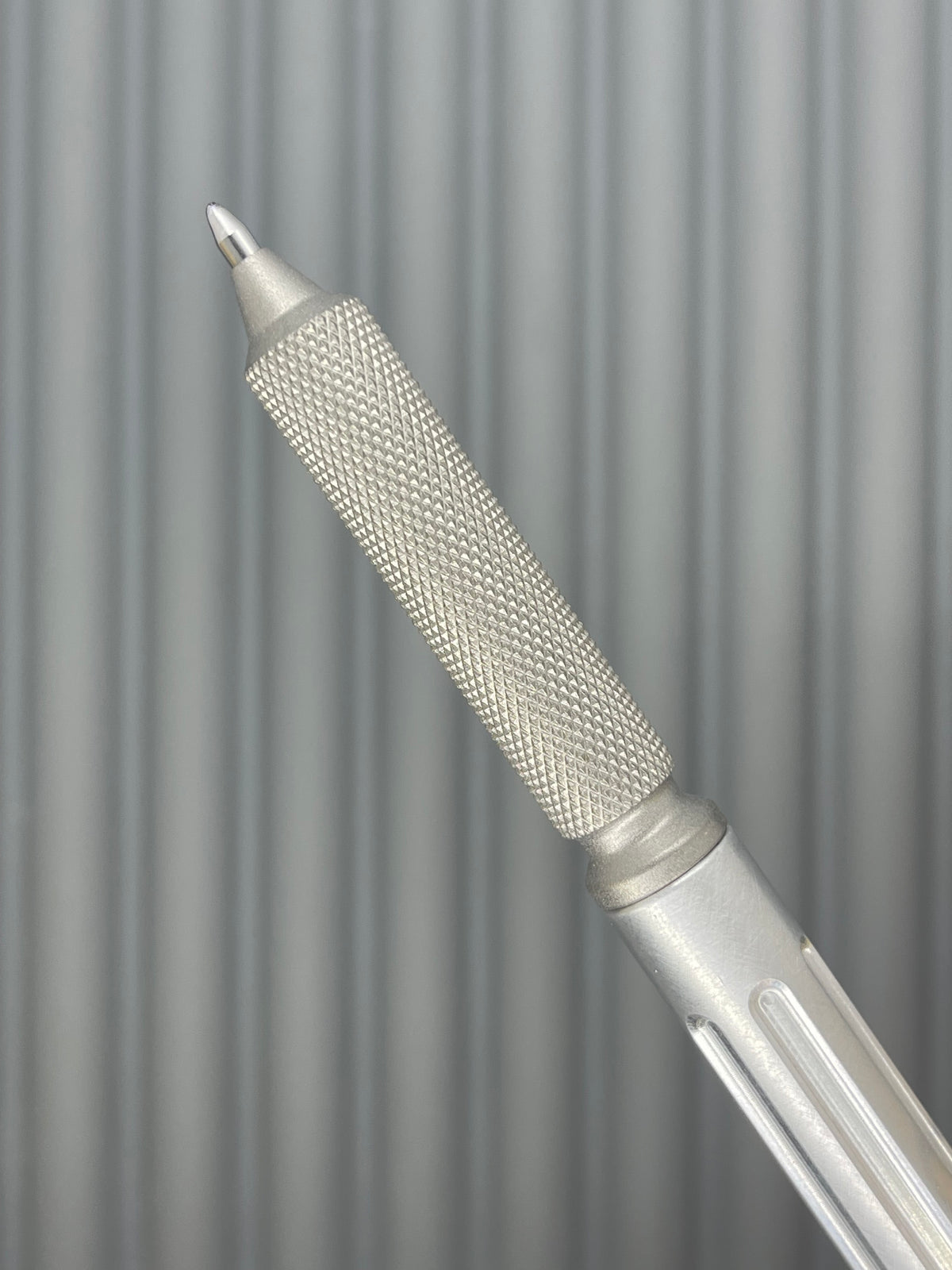 Spoke Click Prototype (Alpha): Titanium Knurl Grip, Bare Aluminum Barrel