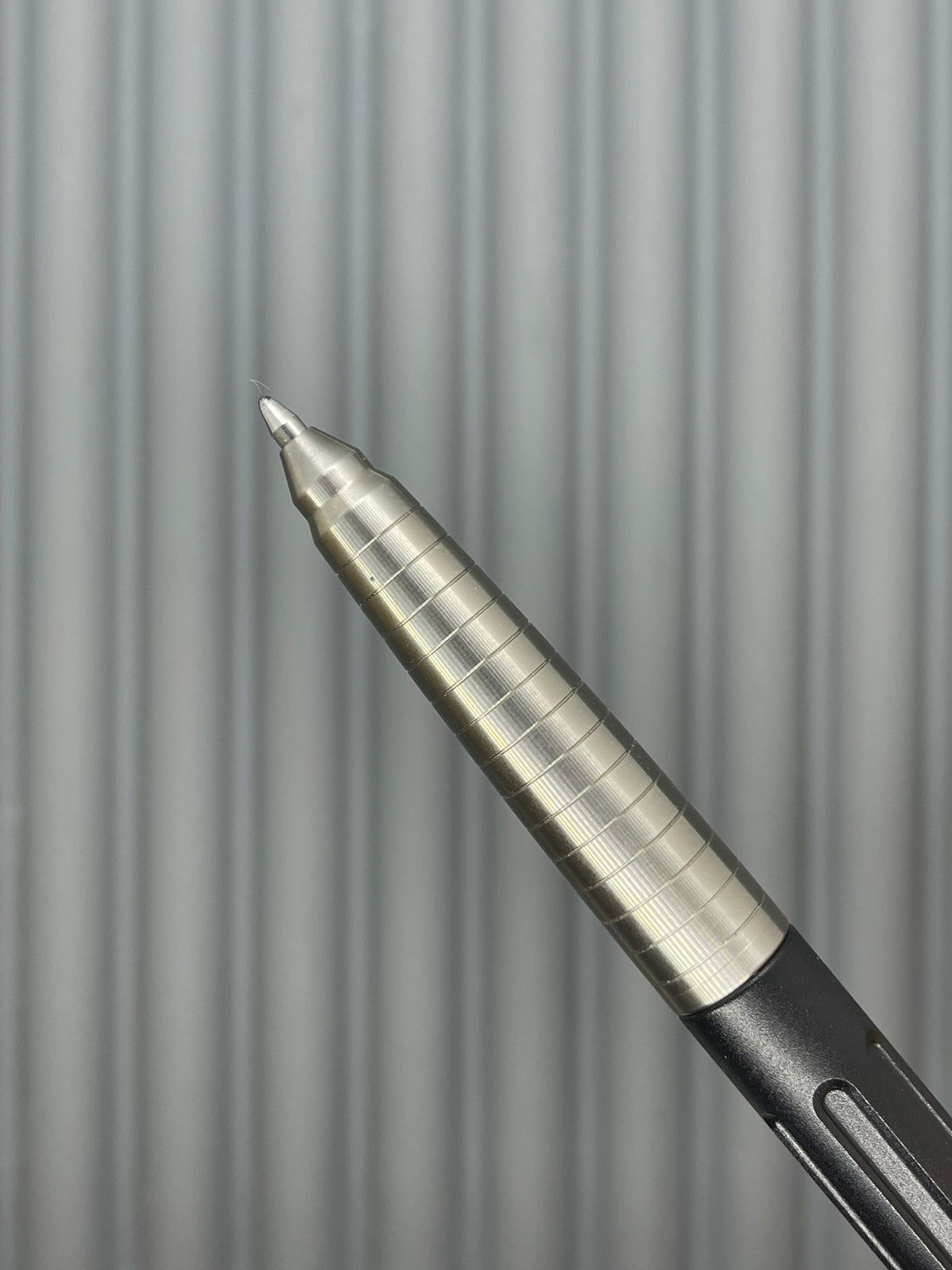 Spoke Click Prototype (Alpha): Titanium Taper Grip, Black Aluminum Barrel