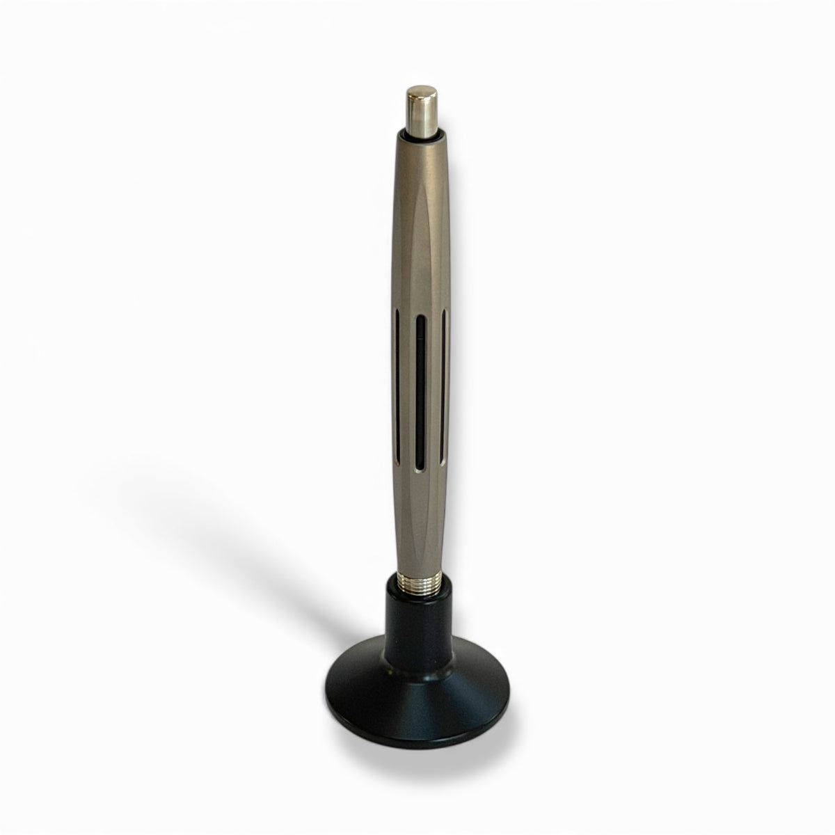 Leadstream Dock, Black