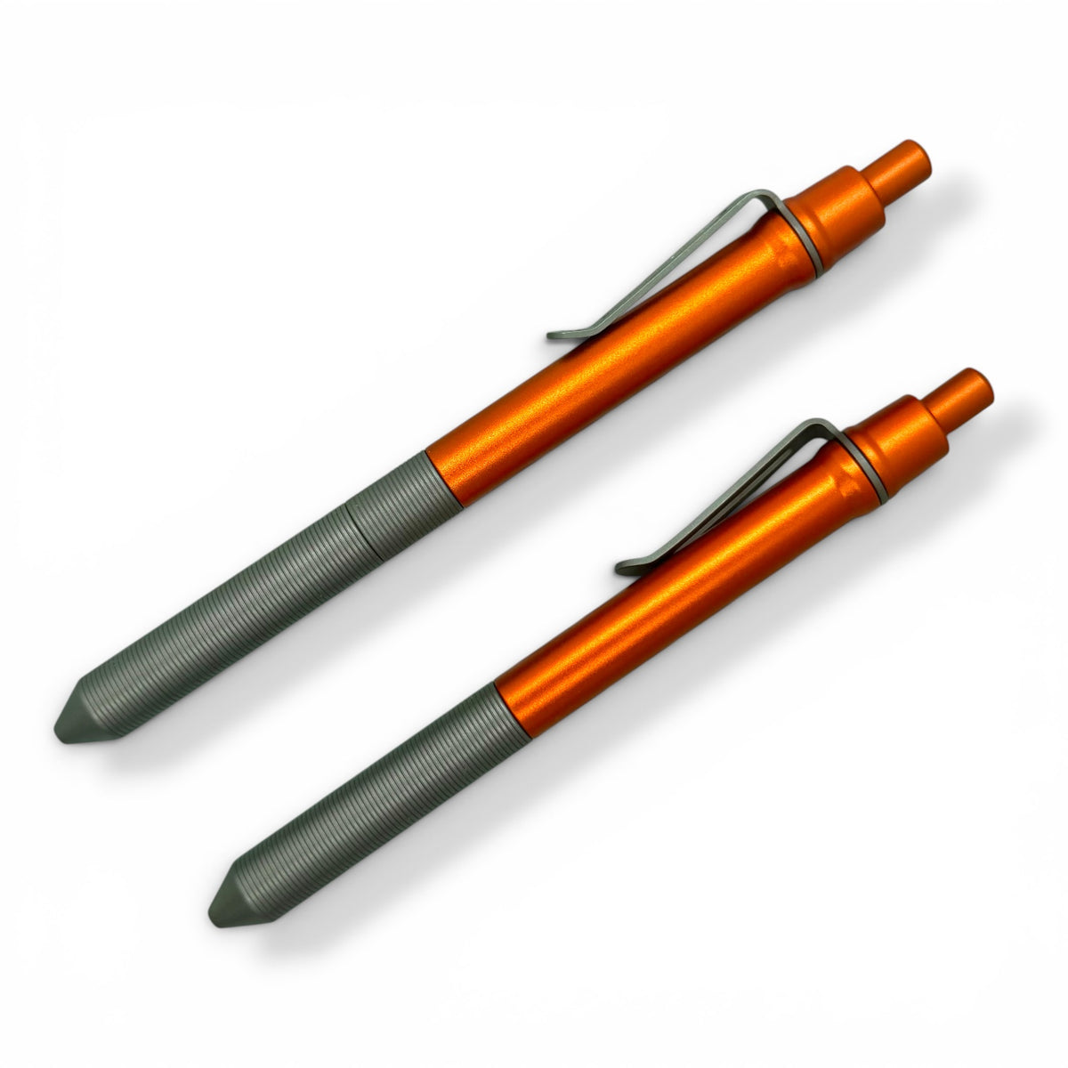 > Spoke Click Model CX-E: Matte Titanium Milli-Groove Grip / Orange Aluminum Barrel (Uses Pentel® EnerGel refills)