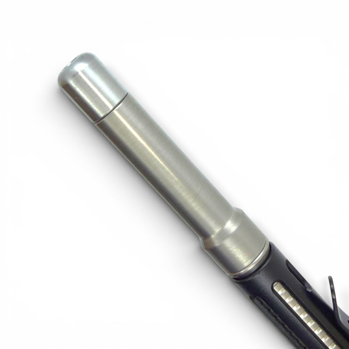 Roady  / Titanium - Groove Grip - Slotted Black Aluminum Cap