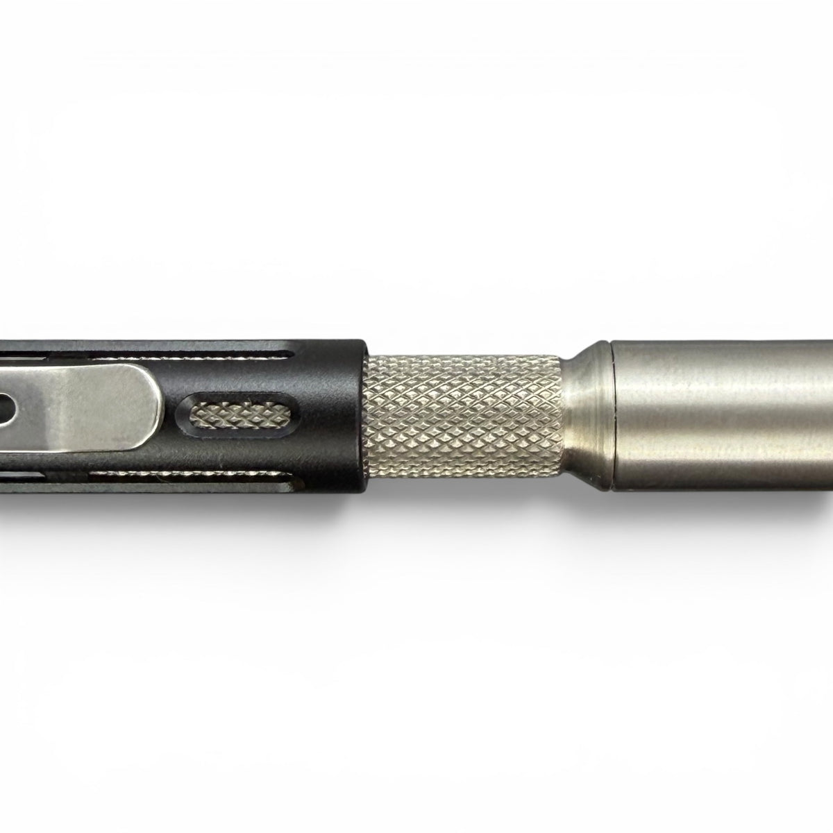 Roady  XL / Titanium - Knurled Grip - Black Aluminum Slot Cap