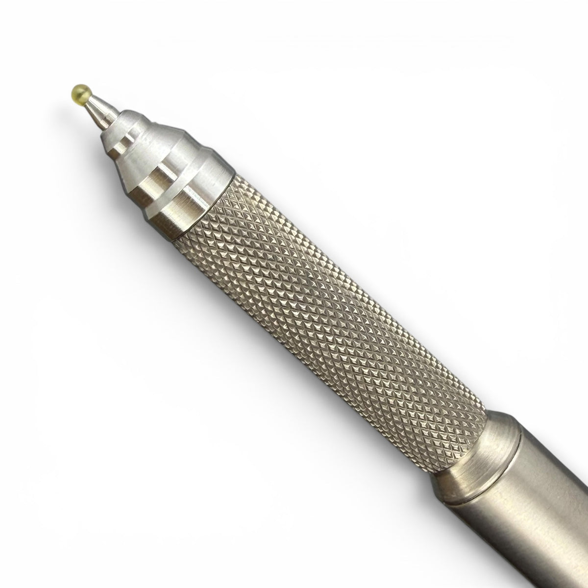 Roady  XL / Titanium - Knurled Grip - Black Aluminum Slot Cap