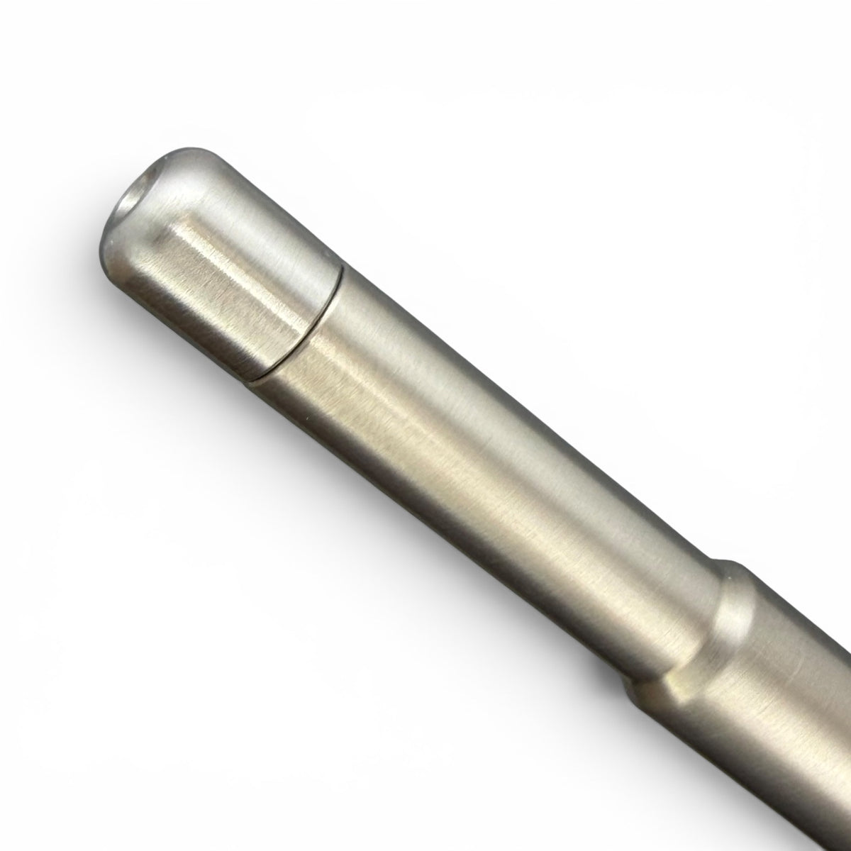 Roady  XL / Titanium - Knurled Grip - Black Aluminum Slot Cap