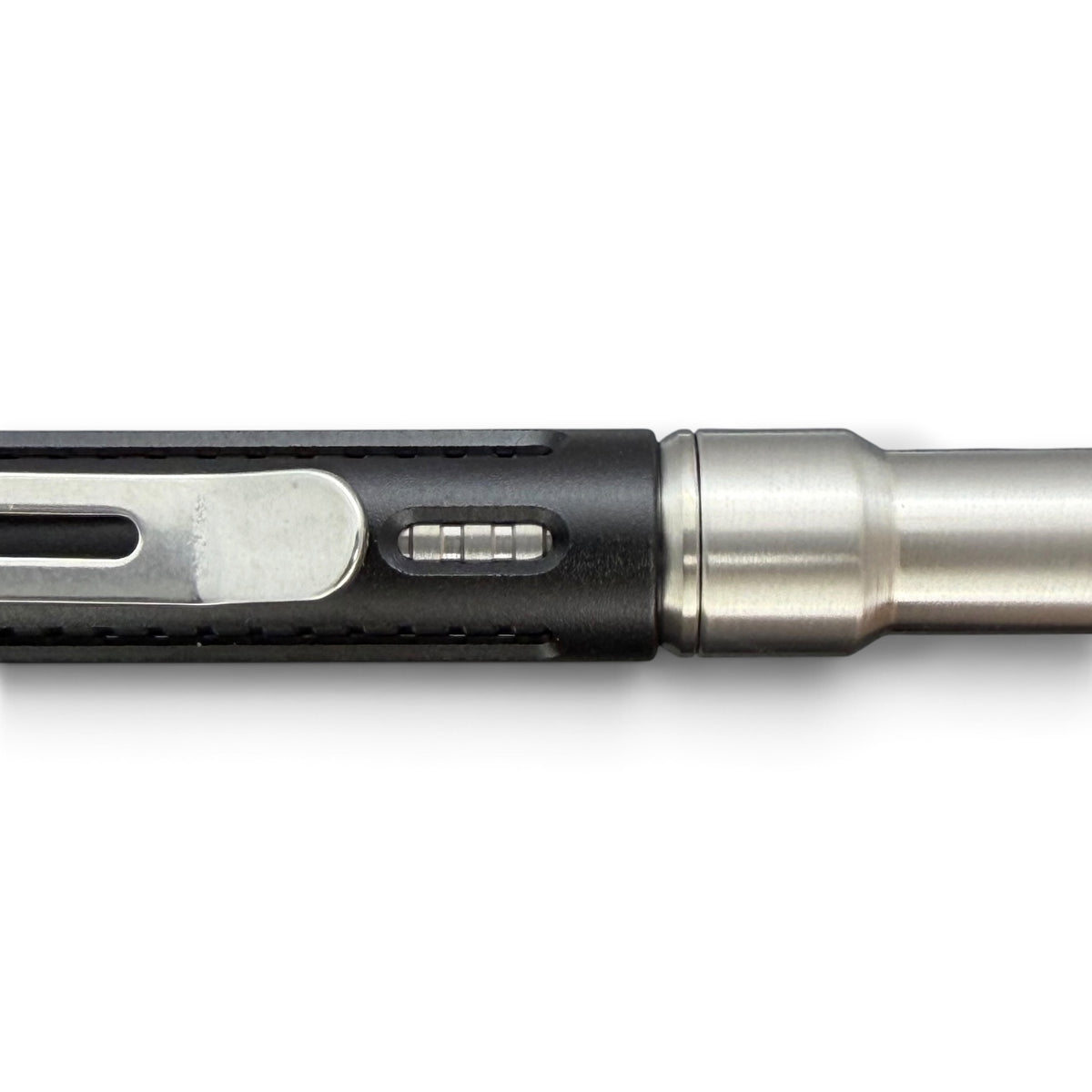 Roady  / Titanium - Groove Grip - Slotted Black Aluminum Cap
