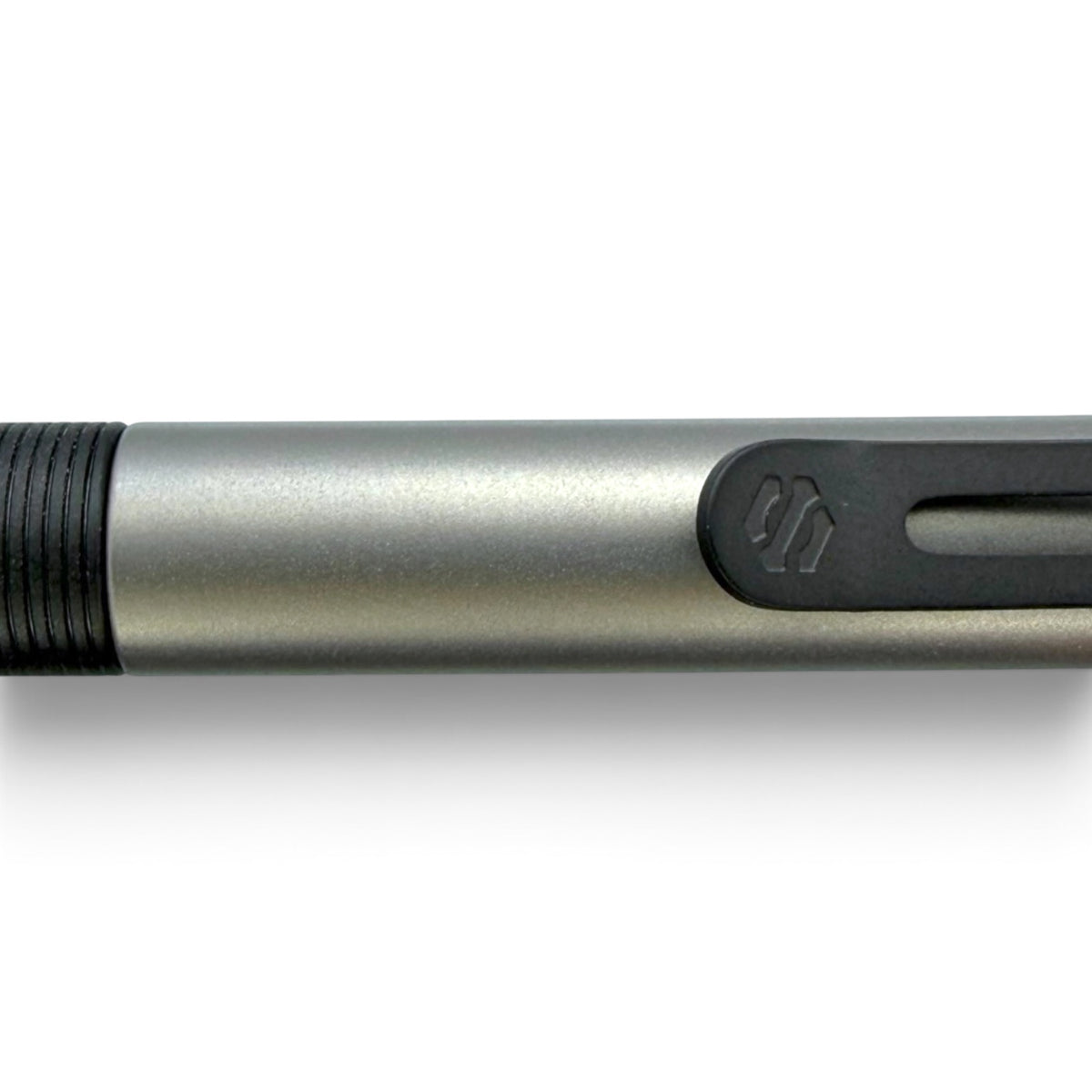 > Spoke Click Model CX-E: Matte Titanium / Black Ti Grooved Grip & Clip (Pentel® EnerGel refill)
