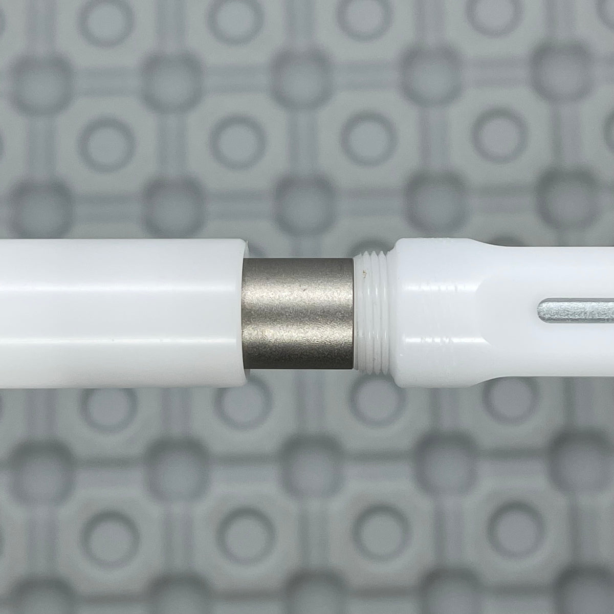 Icon Poly prototype / White
