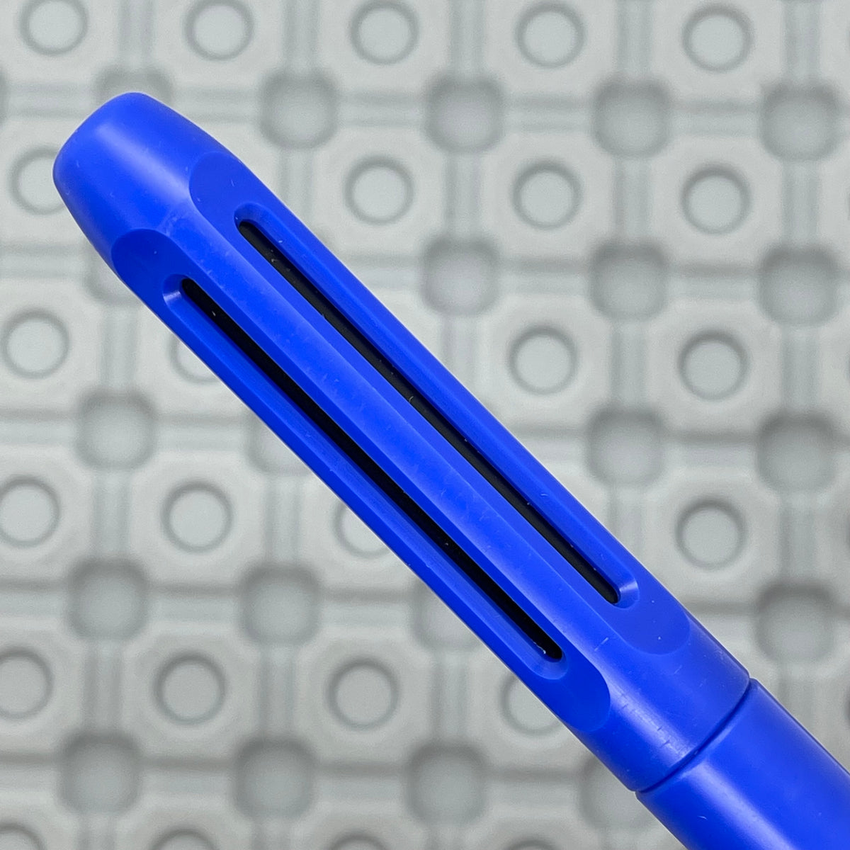 Icon Poly prototype / Blue