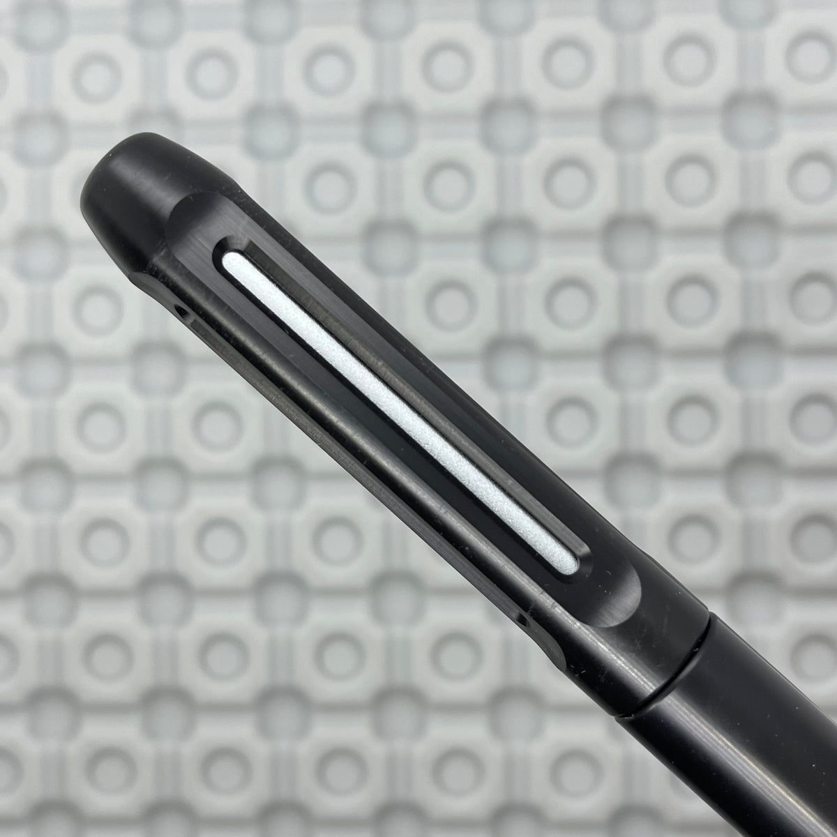 Icon Poly prototype / Black