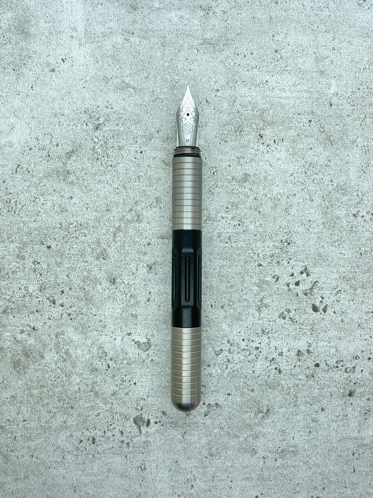 Axle S / Titanium (select color)