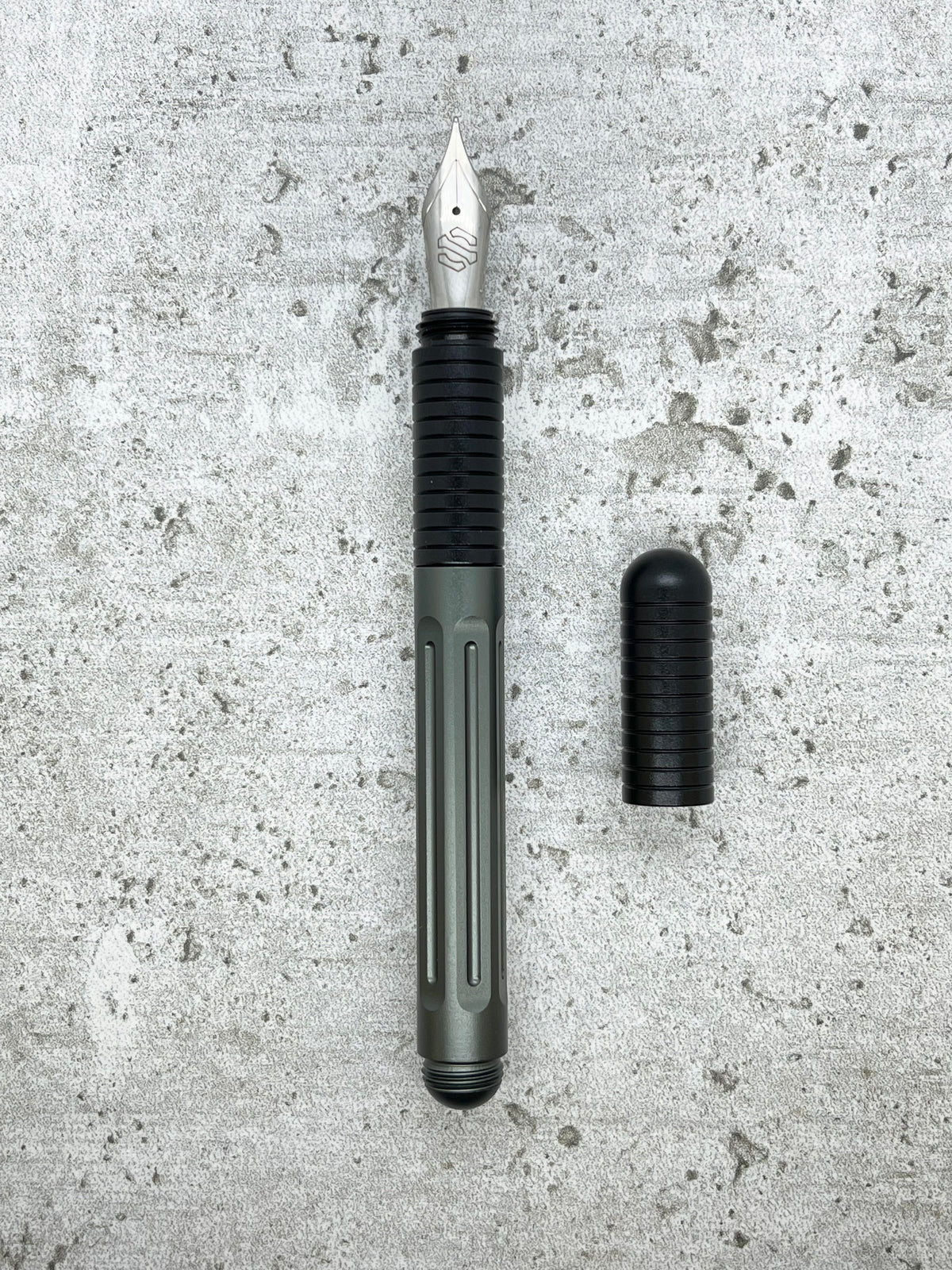 Axle / Aluminum (select color)