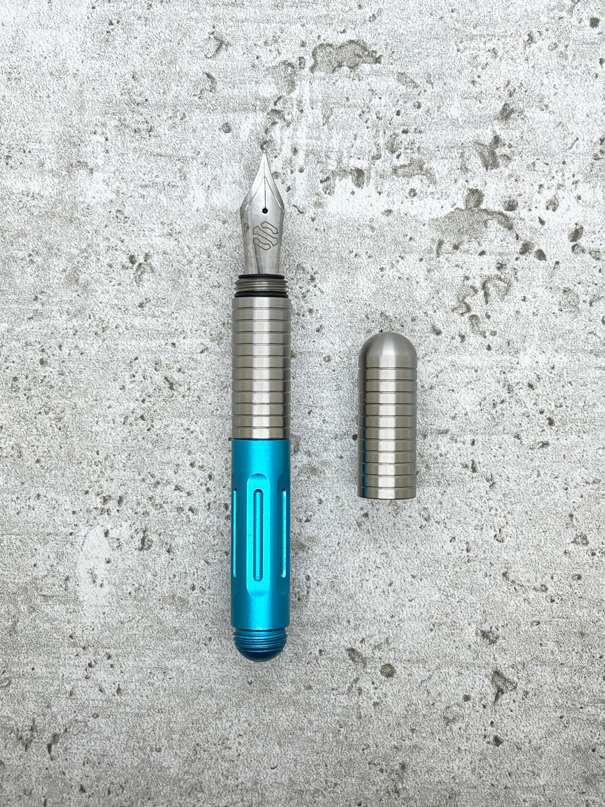 Axle S / Titanium (select color)