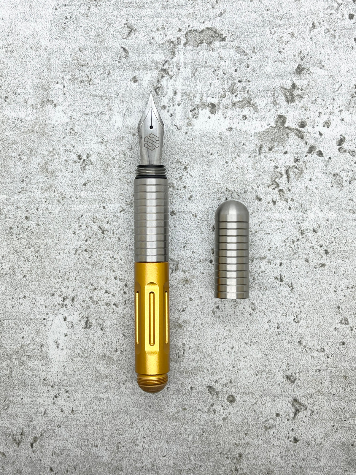 Axle S / Titanium (select color)
