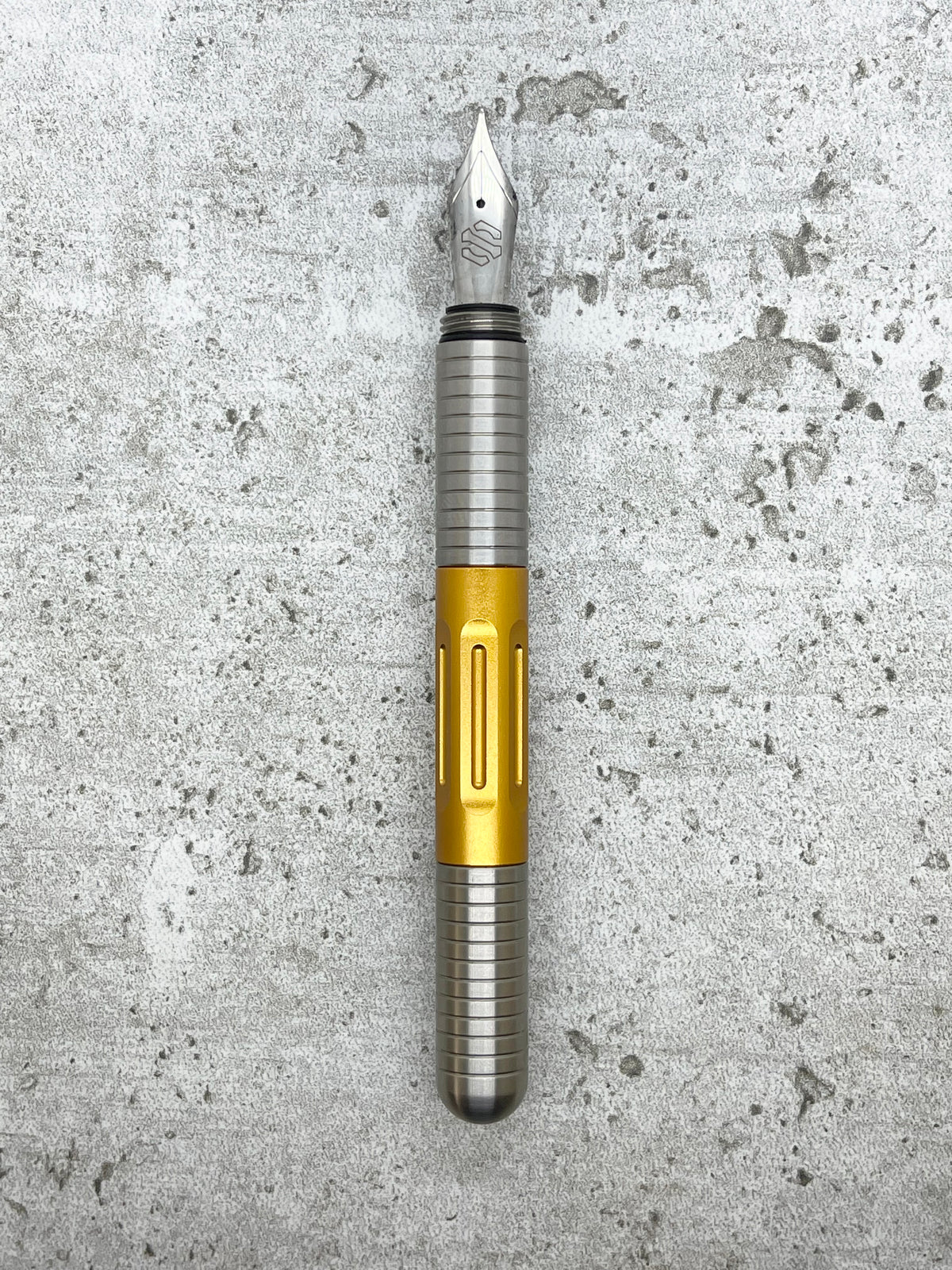 Axle S / Titanium (select color)