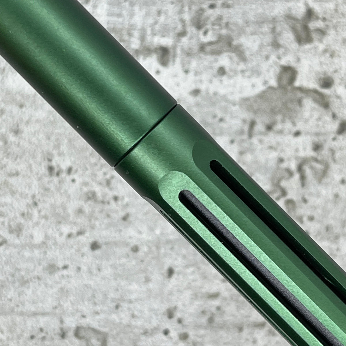 Icon / British Racing Green (customize)